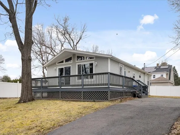 105 Geneva St, Springfield, MA 01151