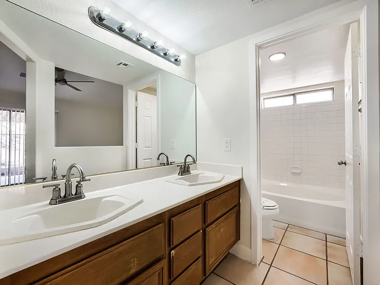 2709 Camphor Tree St — Photo 15