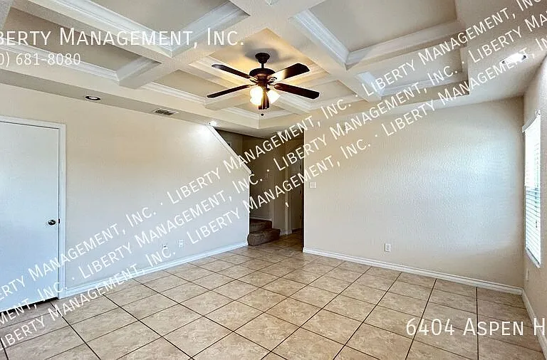 6404 Aspen Hl — Photo 5