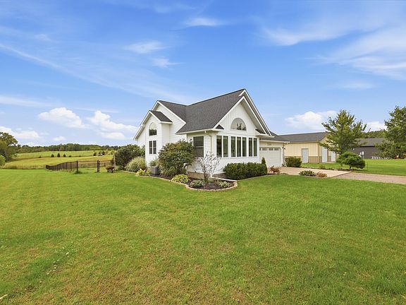 3rd image of 4038 Farrel Rd