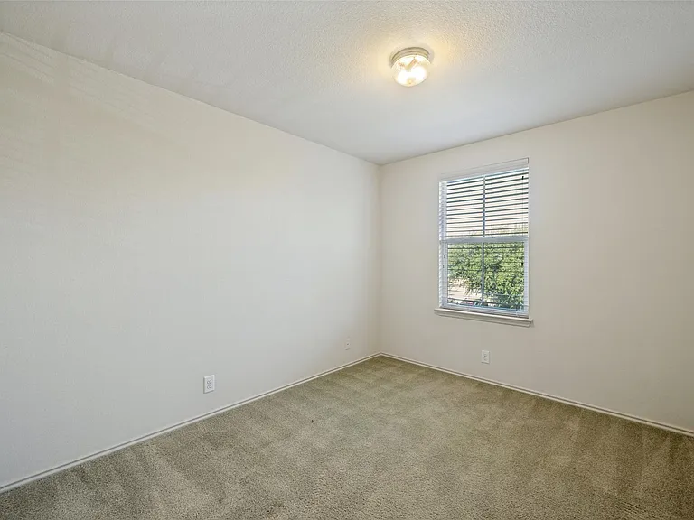 3500 Savage Springs Dr — Photo 8