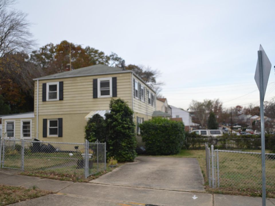 1st image of 5854 Blaine Dr