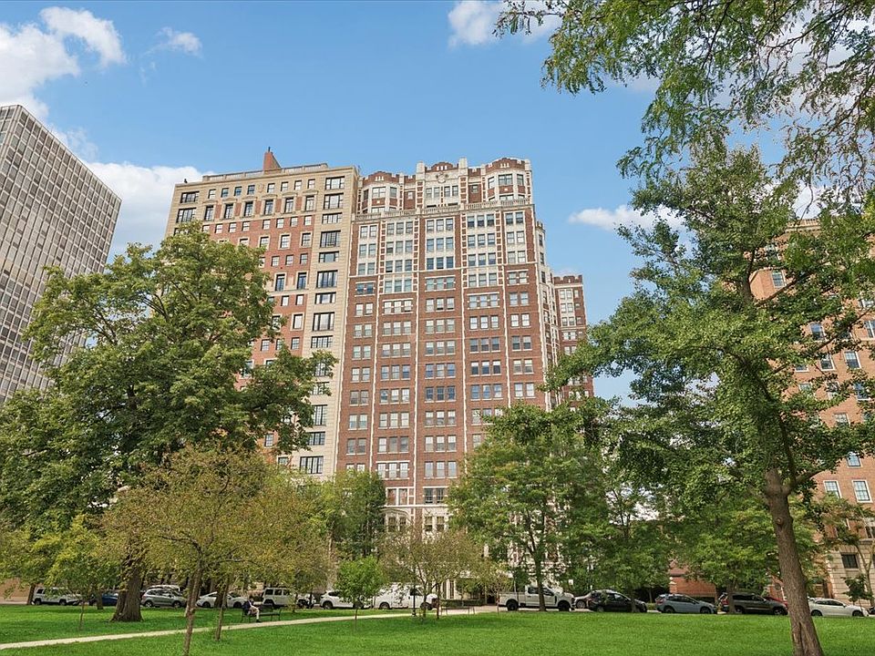 1st image of 2440 N Lakeview Ave #11C