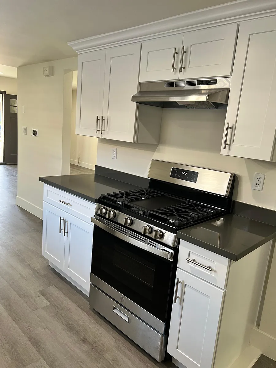 Building Photo - 2454 Florencita Ave #A