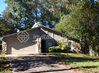 511 Pebble Creek Dr, Norcross, GA 30093