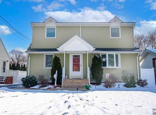 68 Stratford Rd, Dumont, NJ 07628