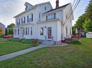 31 Arnold St FLOOR 3, Lincoln, RI 02865