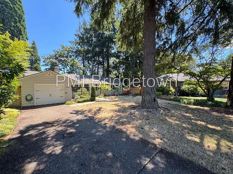 9500 SW Ardenwood St — Photo 2