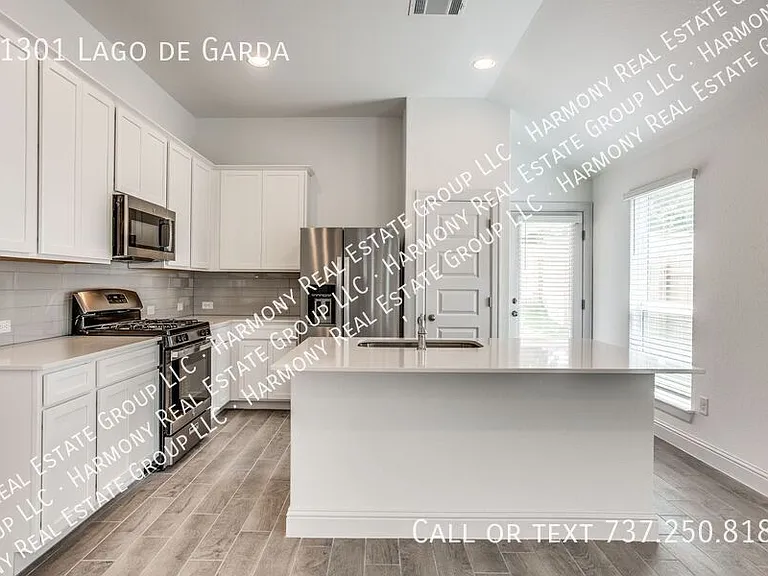 11301 Lago De Garda Dr — Photo 11