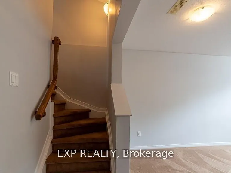 282 Macoun Cir — Photo 19