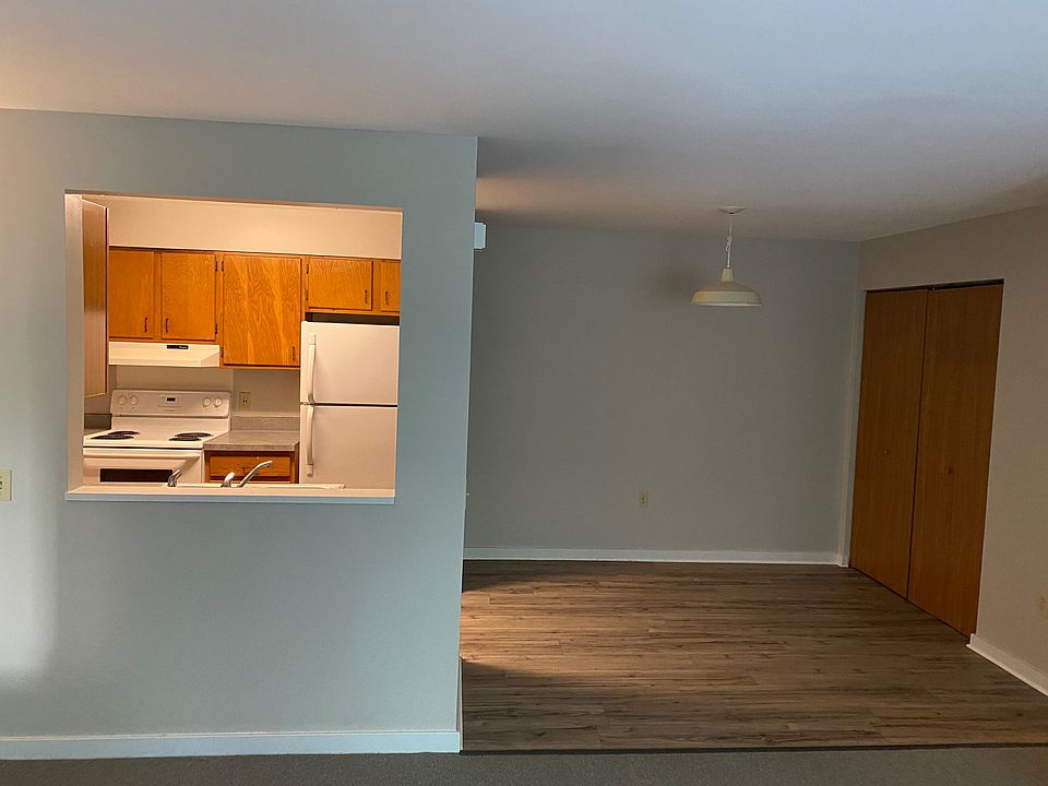 Dining/Kitchen