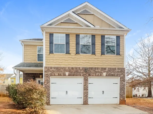 182 Seabreeze Ct, Newnan, GA