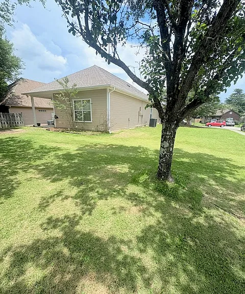 986 Savannah Ln — Photo 9