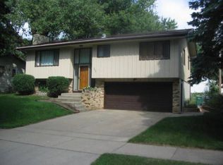 2648 3rd Pl NE, Rochester, MN 55906