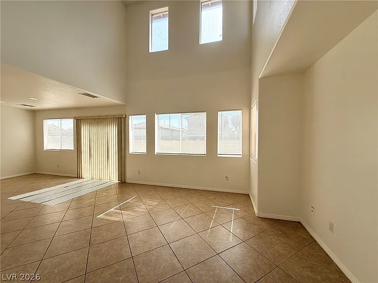 990 Cantabria Heights Ave — Photo 3