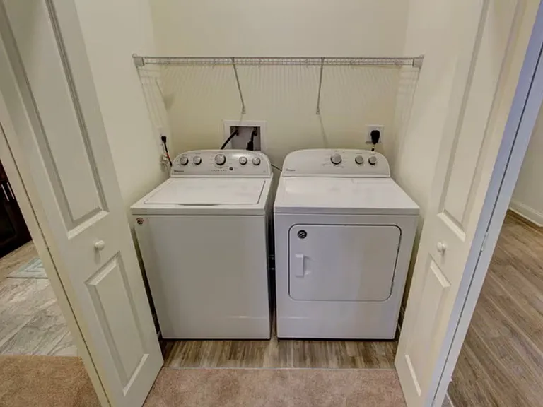 Carlton Hollow Senior Apartments — Photo 11