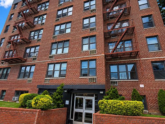 2nd image of 1075 Sheepshead Bay Rd APT 6E