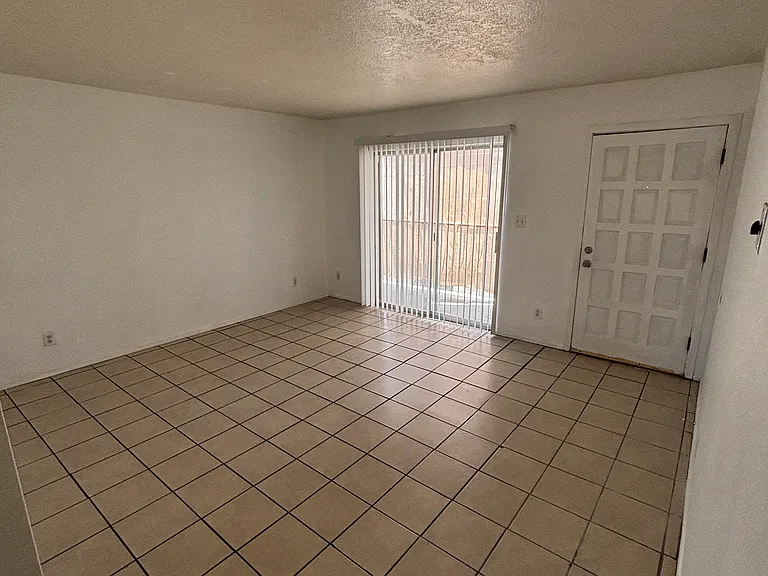 11009 Towner Ave NE #D — Photo 6