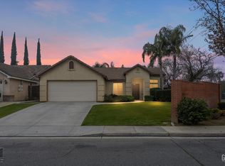 1113 Invermay St, Bakersfield, CA 93312