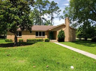 655 N 9th St, Silsbee, TX 77656