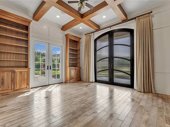 5th image of 4211 Serrano Ct