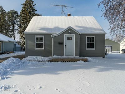 517 W 7th St, Crookston, MN, 56716