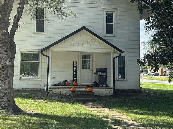328 Grant Street, Murray, IA