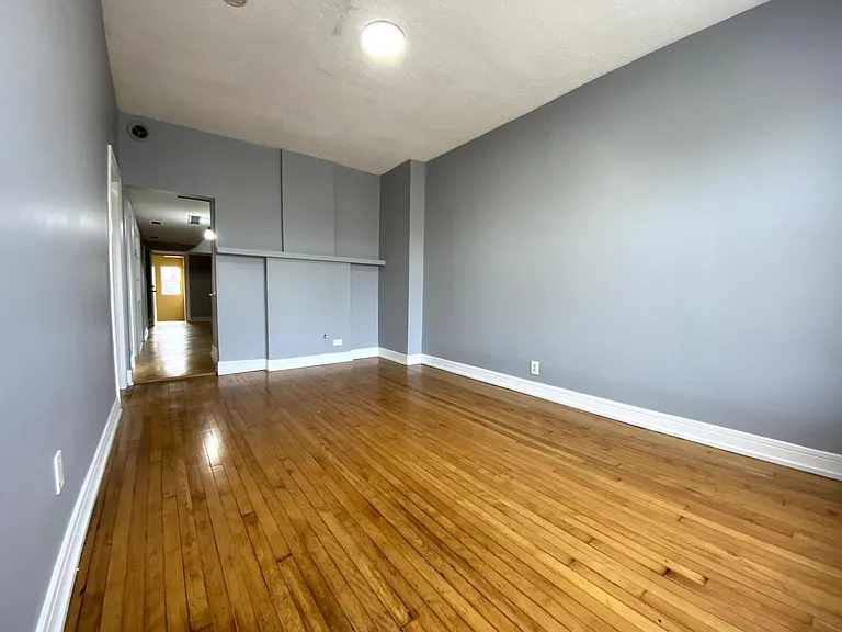 2323 W Fullerton Ave #3 — Photo 7