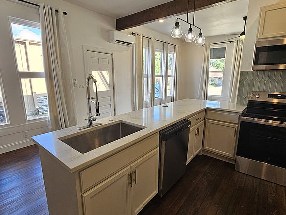Expansive quartz countertops