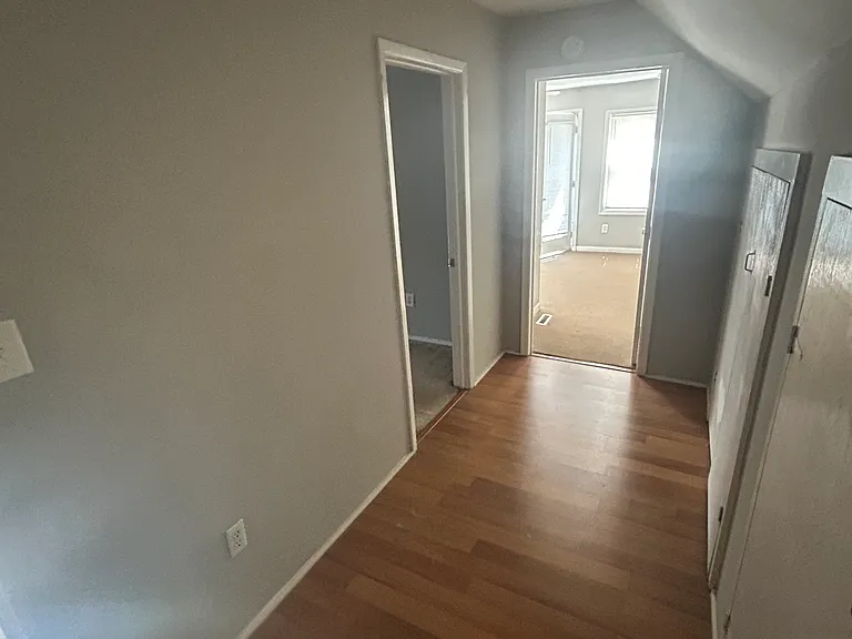 2447 Tremont St #FRONT — Photo 4