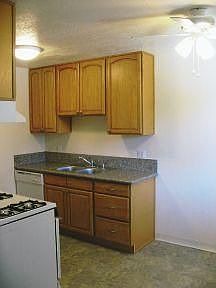 2nd image of 2512 Edison Ave APT 17