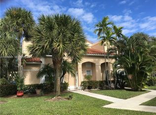 561 Racquet Club Rd APT 21, Fort Lauderdale, FL 33326