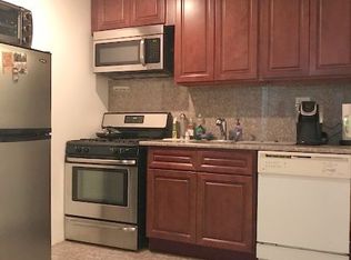 321 E 14th St #2H, New York, NY 10003
