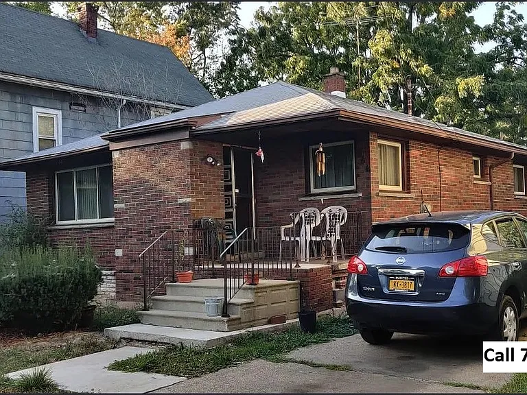1864 Linwood Ave — Photo 1