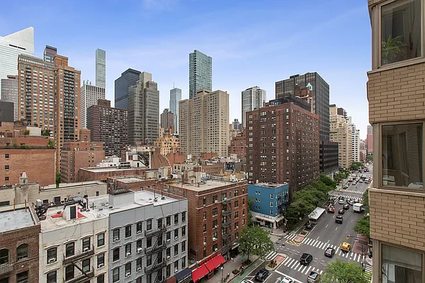 Rented by Corcoran | media 27