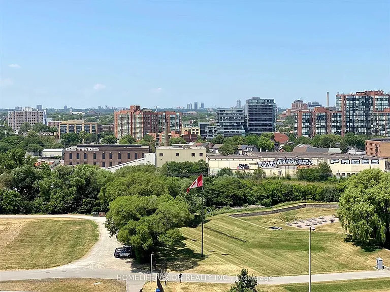 231 Fort York Blvd #816 — Photo 11