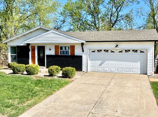 109 Mill Pond Dr, O'Fallon, MO 63366
