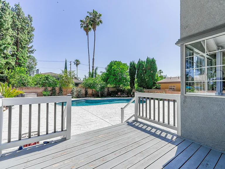 20212 Valerio St — Photo 2