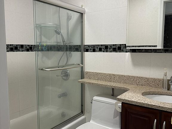 3rd image of 166-48 17th Ave Floor 2