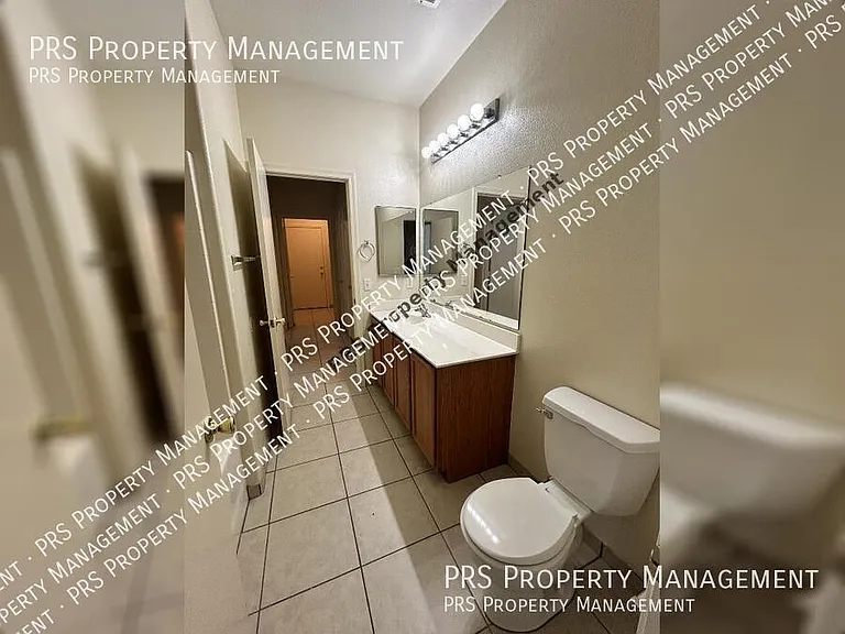 2306 W Kristina Ave — Photo 15