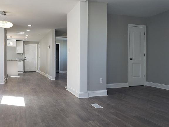 4th image of 4612 Cameron Ave