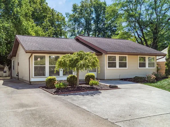 5202 Crescent Ct, Hilliard, OH 43026
