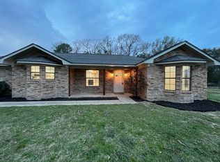 8867 Pheasant Dr, Chandler, TX 75758