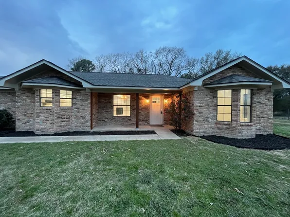 8867 Pheasant Dr, Chandler, TX 75758