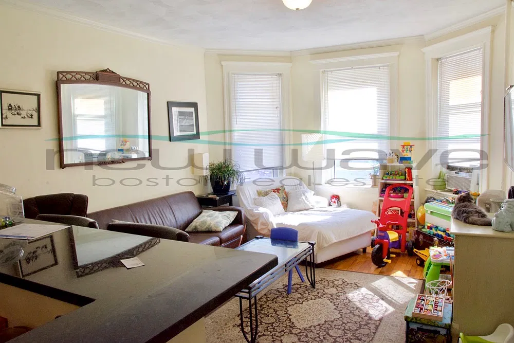 2 bed, 999 sqft, $3,650 — Photo 1