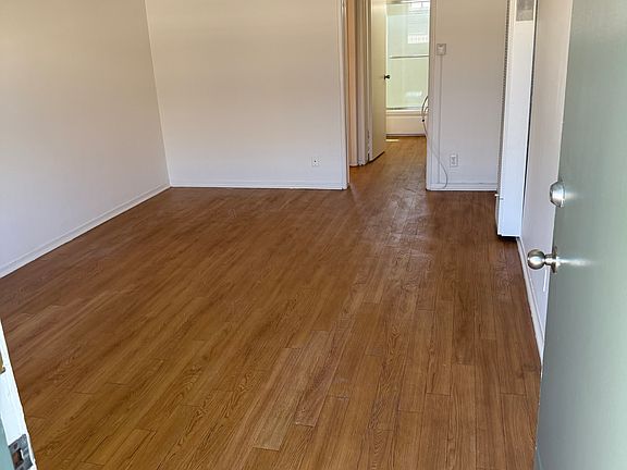 3rd image of 1507 Federal Ave #16A