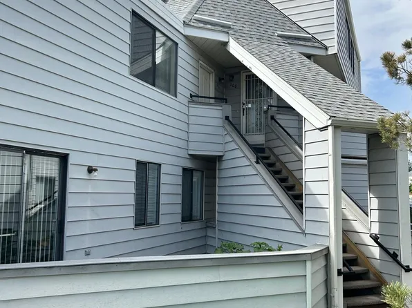 17074 E Tennessee Dr APT 207, Aurora, CO 80017