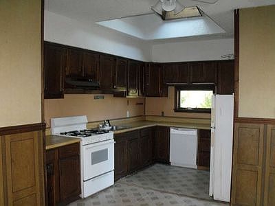 2nd image of 604 Walnut St #B