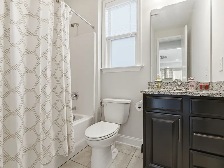 721 Vine Pond Ct — Photo 34