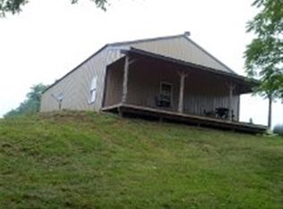 6881 Glassmaker Rd, Cassville, WI 53806